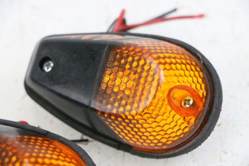 photo de KIERUNKOWSKAZ PRZEDNI YAMAHA FJ 36Y 1100 (1984 - 1985) - Stan powierzchni