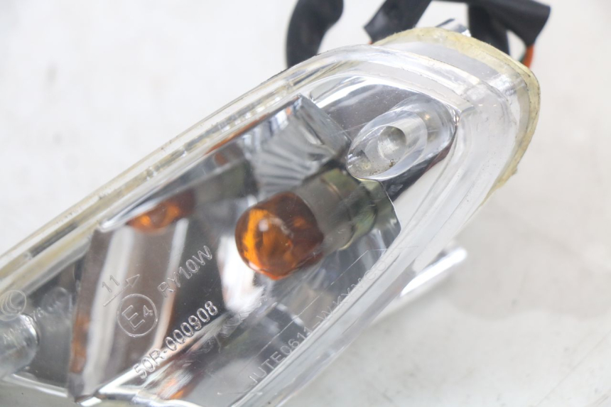 photo de LEWY PRZEDNI KIERUNKOWSKAZ KYMCO AGILITY 4T 50 (2018 - 2022) - Zoom stanu zużycia