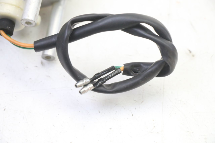 photo de LEWY PRZEDNI KIERUNKOWSKAZ KYMCO AGILITY 4T 50 (2005 - 2018) - Zbliżenie techniczne