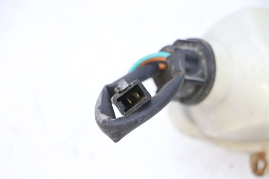 photo de KIERUNKOWSKAZ PRZEDNI LEWY KYMCO AGILITY CITY 4T 50 (2008 - 2016) - Zbliżenie techniczne