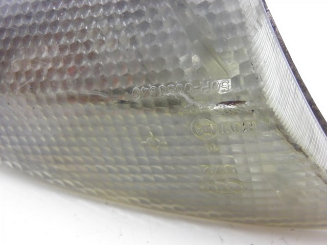 photo de LEWY PRZEDNI KIERUNKOWSKAZ APRILIA LEONARDO ST 250 (2002 - 2005) - Szczegół części