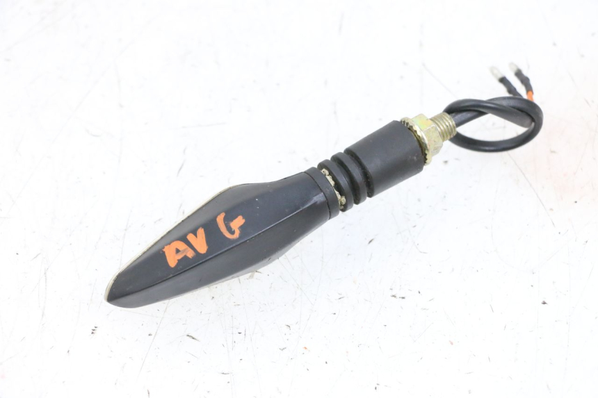 photo de KIERUNKOWSKAZ PRZEDNI LEWY MAG POWER BOMBERS 4T 50 (2016 - 2026) - Inny kąt widzenia