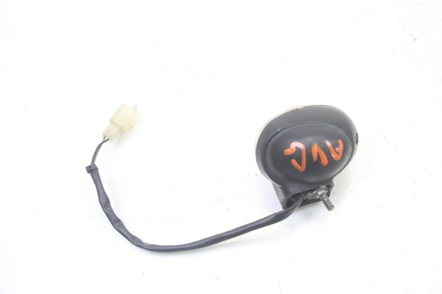 photo de KIERUNKOWSKAZ PRZEDNI LEWY MBK BOOSTER SPIRIT NAKED 50 (2004 - 2017) - Inny kąt widzenia