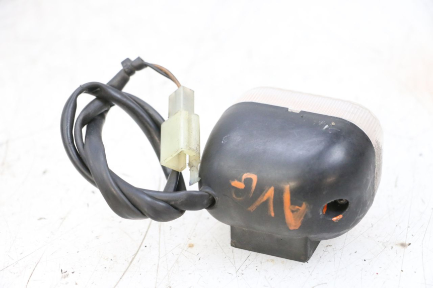 photo de KIERUNKOWSKAZ PRZEDNI LEWY MBK BOOSTER SPIRIT NAKED 50 (2004 - 2017) - Inny kąt widzenia