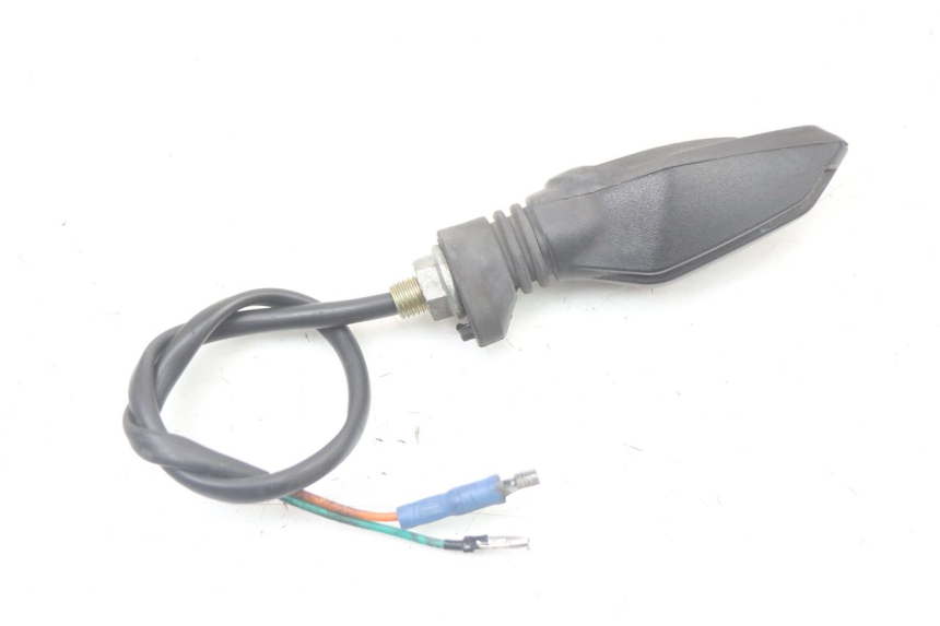 photo de LEWY PRZEDNI KIERUNKOWSKAZ EBROH BRAVO GLE 1 (2020 - 2024) - Inny kąt widzenia