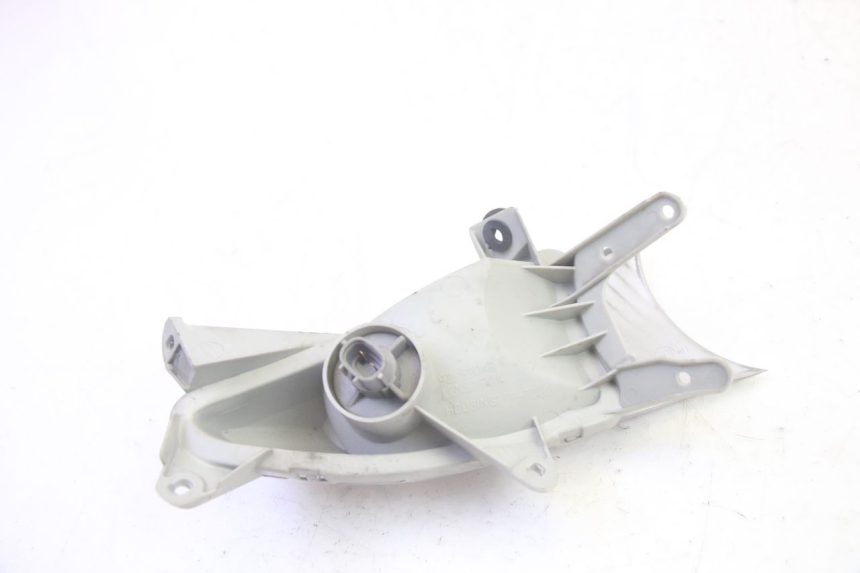 photo de KIERUNKOWSKAZ PRZEDNI LEWY SUZUKI BURGMAN 125 (2007 - 2014) - Inny kąt widzenia