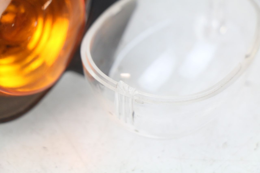 photo de KIERUNKOWSKAZ PRZEDNI LEWY YAMAHA BW'S 50 (2004 - 2017) - Punkty mocowania