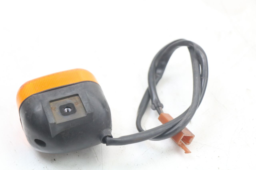 photo de KIERUNKOWSKAZ PRZEDNI LEWY YAMAHA BW'S BWS 125 (2010 - 2013) - Inny kąt widzenia