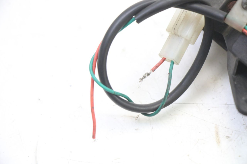 photo de LEWY PRZEDNI KIERUNKOWSKAZ ORCAL CAVARO 4T 50 (2019 - 2023) - Punkty mocowania