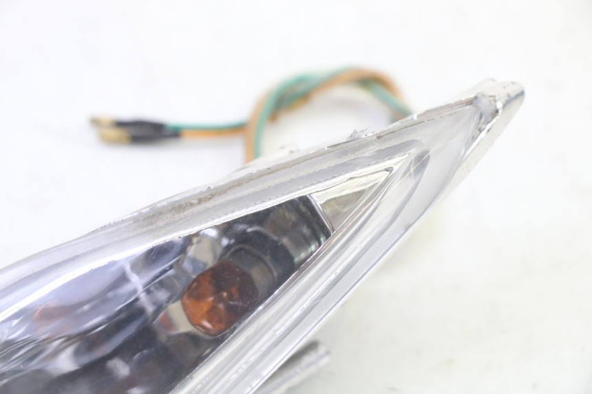 photo de KIERUNKOWSKAZ PRZEDNI LEWY SYM CROX 4T 50 (2016 - 2023) - Zoom stanu zużycia