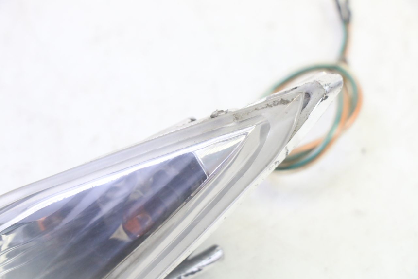 photo de KIERUNKOWSKAZ PRZEDNI LEWY SYM CROX 4T 50 (2016 - 2023) - Zoom stanu zużycia