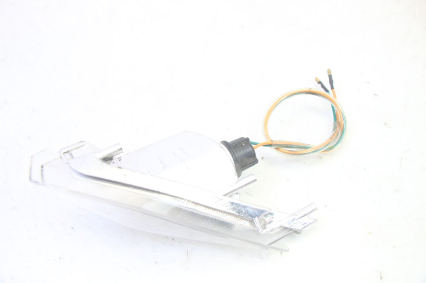 photo de KIERUNKOWSKAZ PRZEDNI LEWY SYM CROX 4T 50 (2016 - 2023) - Szczegół części