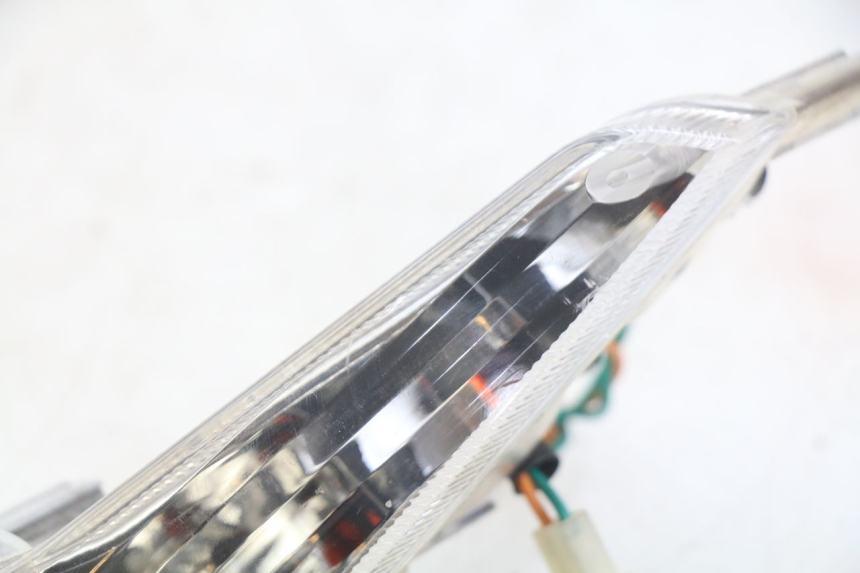 photo de LEWY PRZEDNI KIERUNKOWSKAZ PEUGEOT E-VIVACITY 1 (2012 - 2018) - Widok ogólny