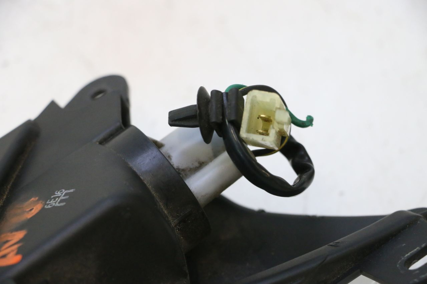 photo de KIERUNKOWSKAZ PRZEDNI LEWY KAWASAKI ER-6 ER6 N 650 (2005 - 2009) - Inny kąt widzenia