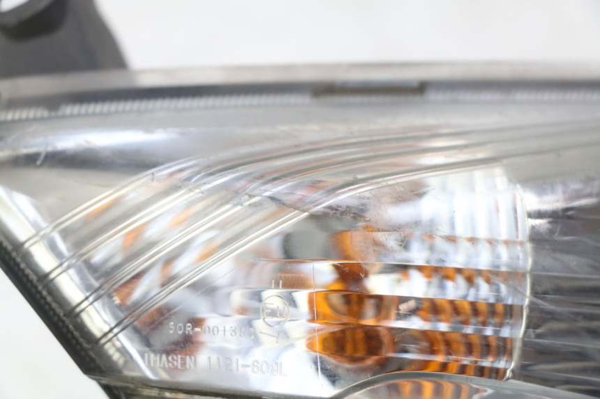 photo de KIERUNKOWSKAZ PRZEDNI LEWY HONDA FJS SILVERWING SILVER WING 400 (2009 - 2016) - Zbliżenie techniczne