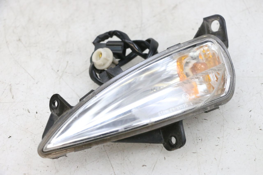 photo de KIERUNKOWSKAZ PRZEDNI LEWY MBK FLIPPER 115 (2013 - 2017) - Część sprawdzona