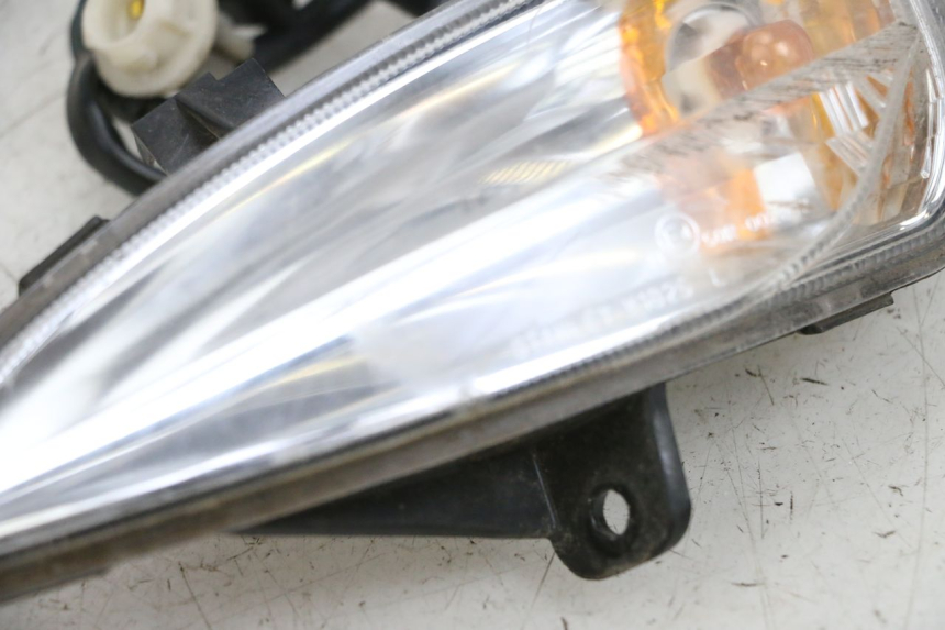 photo de KIERUNKOWSKAZ PRZEDNI LEWY MBK FLIPPER 115 (2013 - 2017) - Oznaczenia i referencje