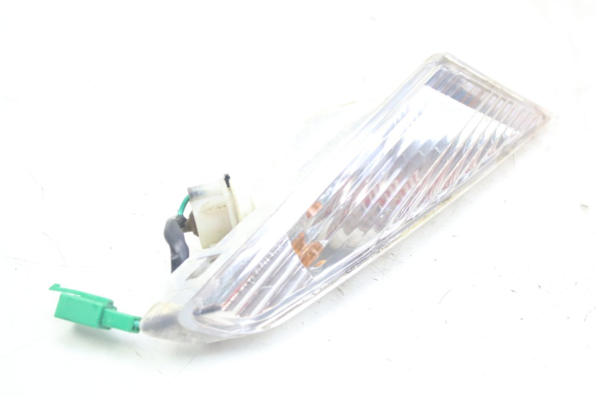 photo de KIERUNKOWSKAZ PRZEDNI LEWY PEUGEOT GEOPOLIS RS 125 (2007 - 2009) - Zbliżenie techniczne