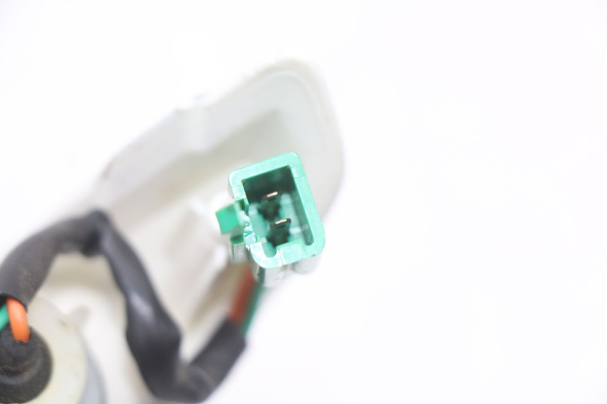 photo de KIERUNKOWSKAZ PRZEDNI LEWY PEUGEOT GEOPOLIS RS 125 (2007 - 2009) - Punkty mocowania