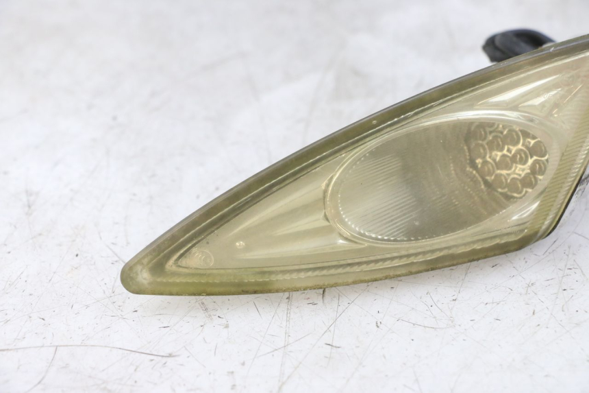 photo de KIERUNKOWSKAZ PRZEDNI LEWY GOES WIKI 125 (2010 - 2015) - Punkty mocowania