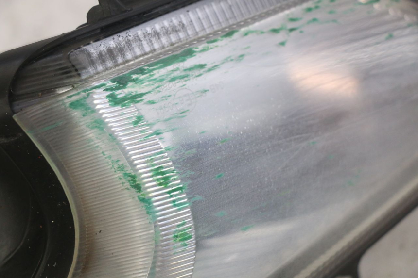 photo de LEWY PRZEDNI KIERUNKOWSKAZ SYM GTS EFI 125 (2012 - 2016) - Stan powierzchni