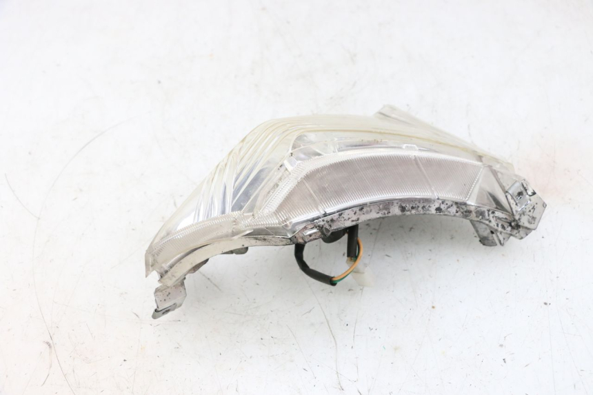 photo de KIERUNKOWSKAZ PRZEDNI LEWY JM MOTORS GTS 125 (2015 - 2019) - Zbliżenie techniczne