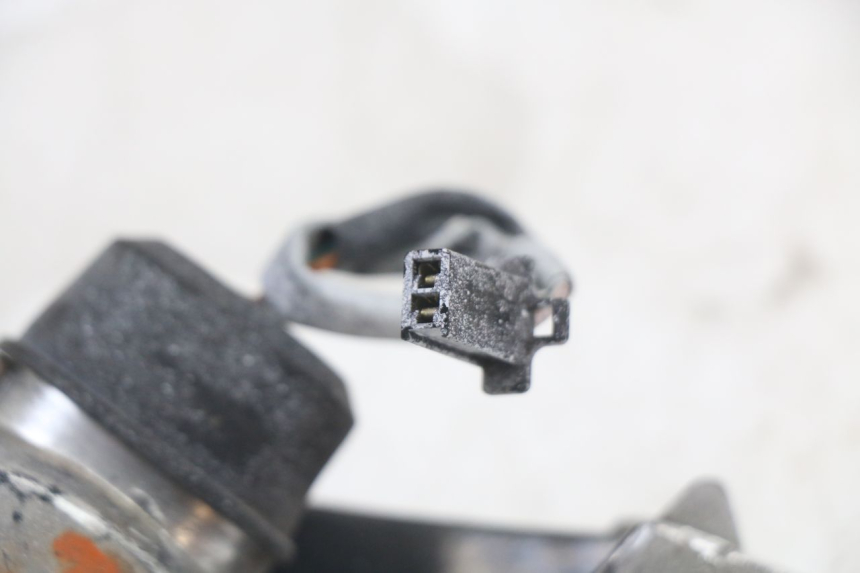 photo de KIERUNKOWSKAZ PRZEDNI LEWY HONDA NES AROBASE 125 (2000 - 2003) - Widok ogólny