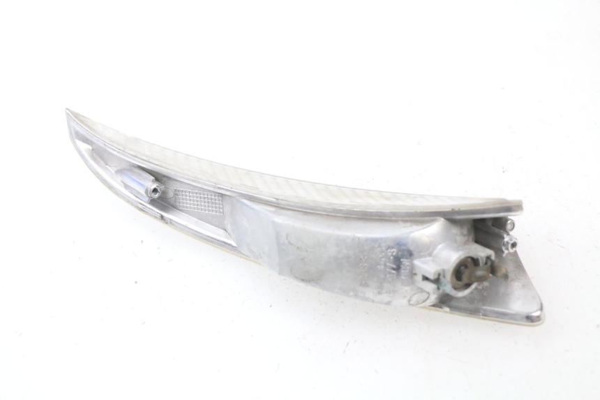 photo de KIERUNKOWSKAZ PRZEDNI LEWY PEUGEOT JET FORCE CARBU 50 (2003 - 2016) - Inny kąt widzenia