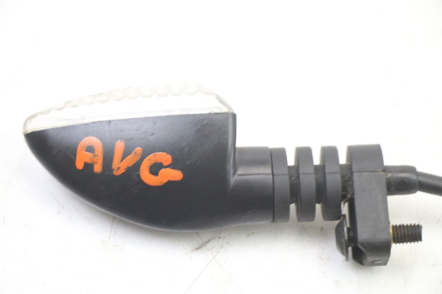 photo de KIERUNKOWSKAZ PRZEDNI LEWY LIGIER PULSE 3 1 (2014 - 2020) - Inny kąt widzenia