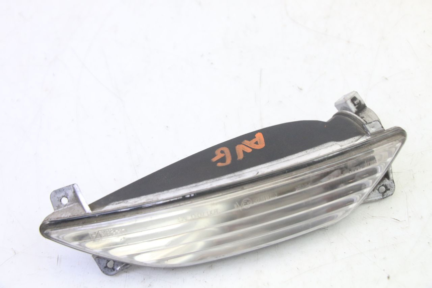 photo de KIERUNKOWSKAZ PRZEDNI LEWY PIAGGIO MP3 125 (2006 - 2014) - Szczegół części