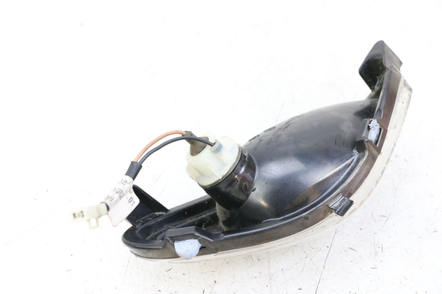 photo de KIERUNKOWSKAZ PRZEDNI LEWY YAMAHA NEOS NEO'S 4T 50 (2008 - 2016) - Zbliżenie techniczne