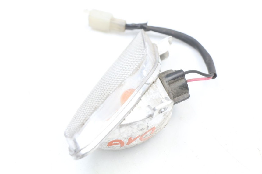 photo de KIERUNKOWSKAZ PRZEDNI LEWY PIAGGIO NEW TYPHOON 50 (2018 - 2021) - Zoom stanu zużycia