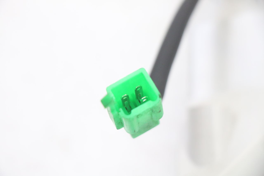 photo de LEWY PRZEDNI KIERUNKOWSKAZ PEUGEOT TWEET 4T 50 (2023 - 2025) - Stan powierzchni