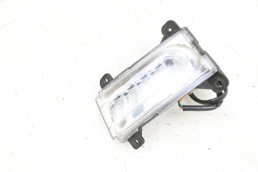 photo de LEWY PRZEDNI KIERUNKOWSKAZ EFUN PUSA 1 - Punkty mocowania