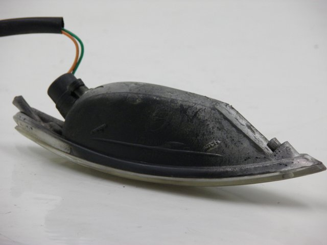 photo de KIERUNKOWSKAZ PRZEDNI LEWY REVATTO JOYSTICK 50 (2006 - 2012) - Szczegół części