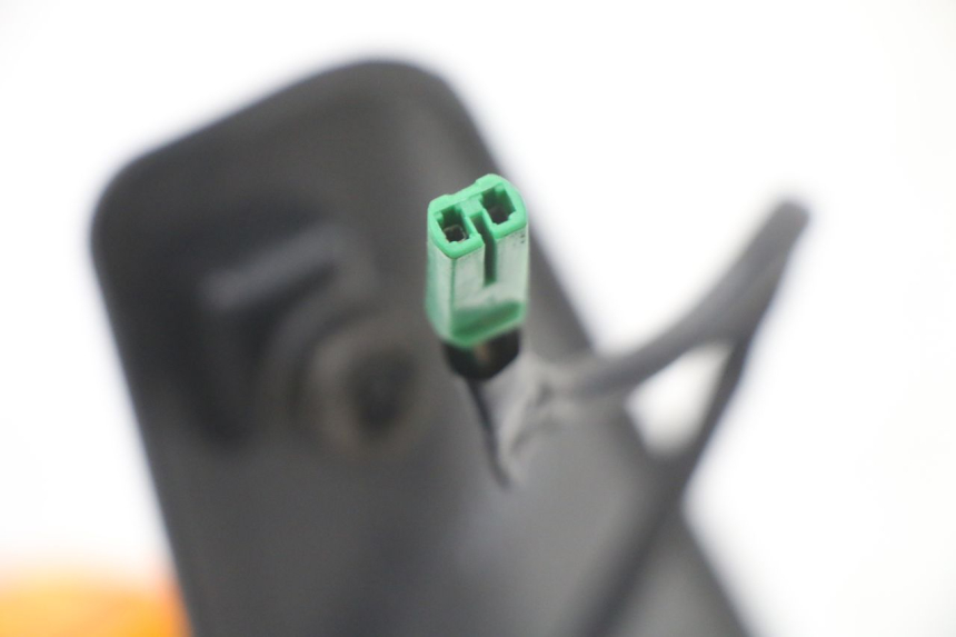 photo de LEWY PRZEDNI KIERUNKOWSKAZ ROYAL ENFIELD HYMALAYAN 410 (2016 - 2023) - Zbliżenie techniczne