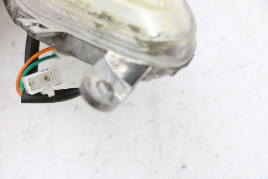 photo de LEWY PRZEDNI KIERUNKOWSKAZ JM MOTORS SANTANA 50 (2014 - 2023) - Zoom stanu zużycia