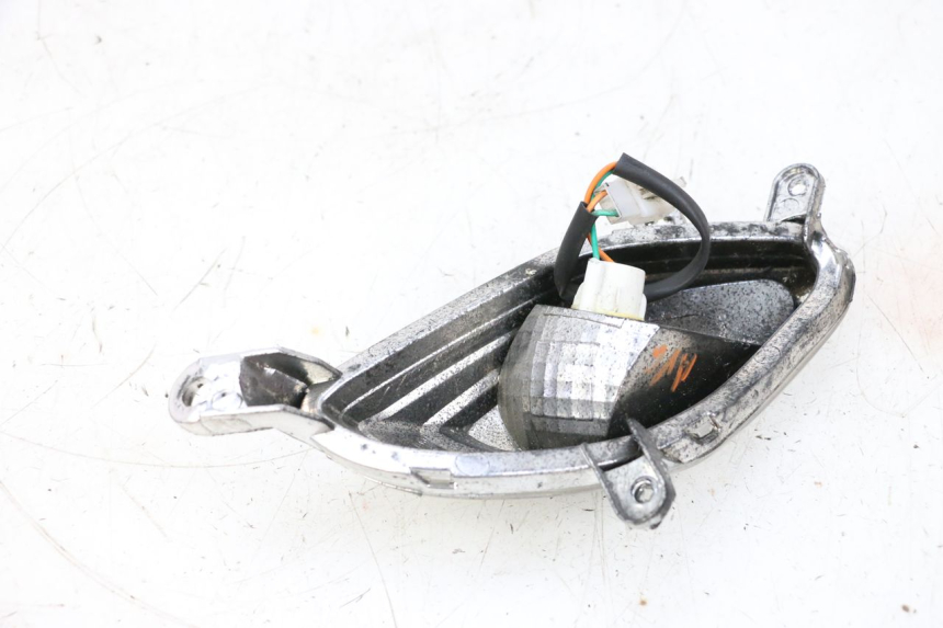 photo de LEWY PRZEDNI KIERUNKOWSKAZ JM MOTORS SANTANA 50 (2014 - 2023) - Zbliżenie techniczne