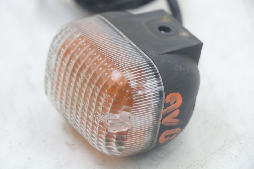 photo de KIERUNKOWSKAZ PRZEDNI LEWY MBK STUNT NAKED 50 (2004 - 2018) - Zoom stanu zużycia