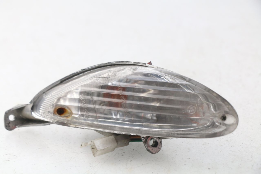 photo de KIERUNKOWSKAZ PRZEDNI LEWY JM MOTORS SUNNY 50 (2017 - 2020) - Zoom stanu zużycia