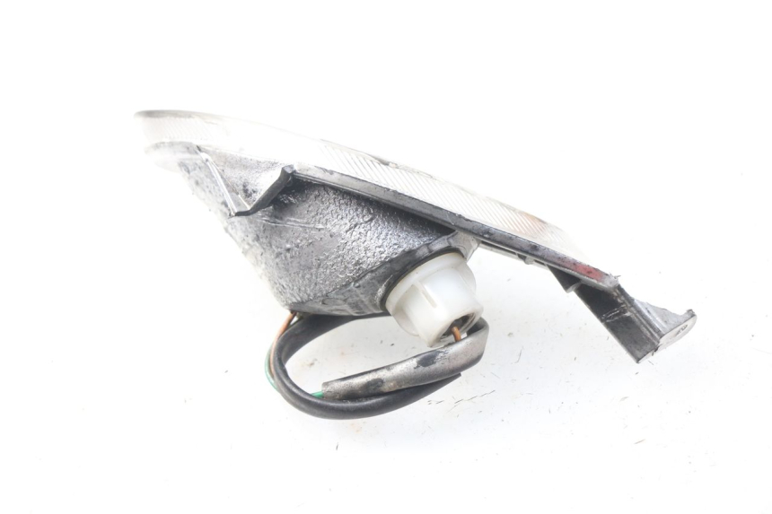 photo de KIERUNKOWSKAZ PRZEDNI LEWY JM MOTORS SUNNY 50 (2017 - 2020) - Punkty mocowania