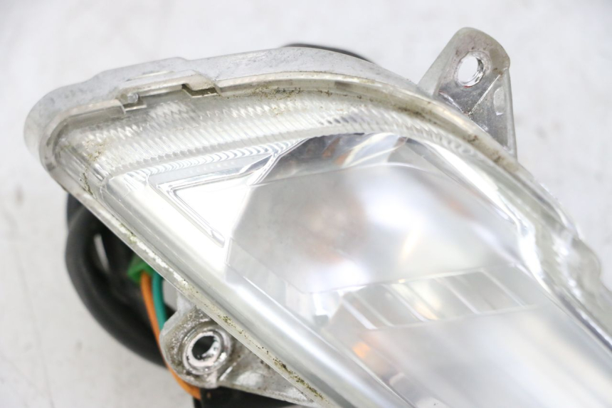 photo de KIERUNKOWSKAZ PRZEDNI LEWY PEUGEOT TWEET 4T 50 (2014 - 2019) - Zoom stanu zużycia