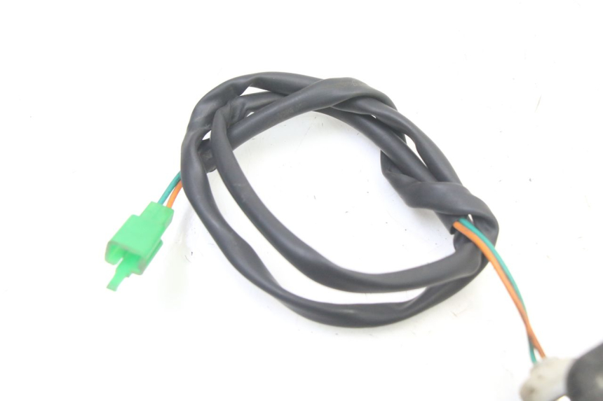 photo de KIERUNKOWSKAZ PRZEDNI LEWY PEUGEOT TWEET 4T 50 (2014 - 2019) - Zbliżenie techniczne