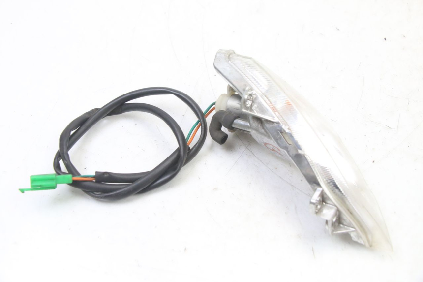 photo de LEWY PRZEDNI KIERUNKOWSKAZ PEUGEOT TWEET PRO CARGO 50 (2018 - 2022) - Inny kąt widzenia