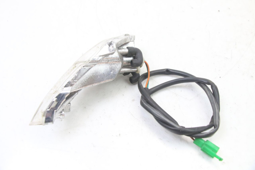 photo de LEWY PRZEDNI KIERUNKOWSKAZ PEUGEOT TWEET PRO CARGO 50 (2018 - 2022) - Zbliżenie techniczne