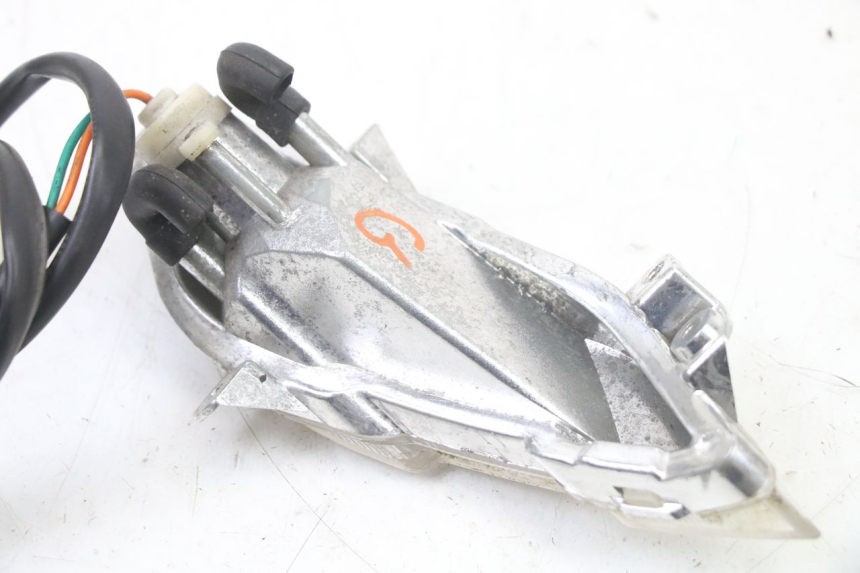 photo de LEWY PRZEDNI KIERUNKOWSKAZ PEUGEOT TWEET PRO CARGO 50 (2018 - 2022) - Punkty mocowania