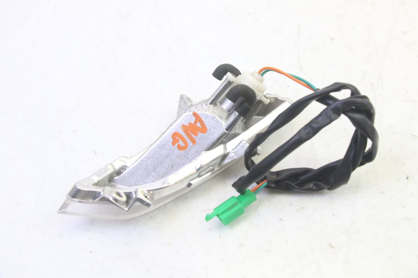 photo de LEWY PRZEDNI KIERUNKOWSKAZ PEUGEOT TWEET PRO EFI 4T 50 (2021 - 2022) - Inny kąt widzenia