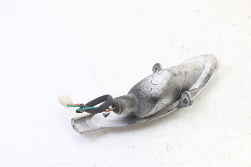 photo de KIERUNKOWSKAZ PRZEDNI LEWY PEUGEOT V-CLIC VCLIC 50 (2007 - 2013) - Zoom stanu zużycia