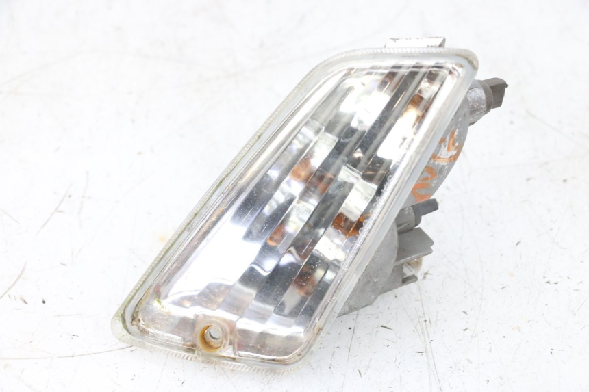 photo de KIERUNKOWSKAZ PRZEDNI LEWY PIAGGIO VESPA GTS SUPER IE 125 (2009 - 2016) - Widok główny