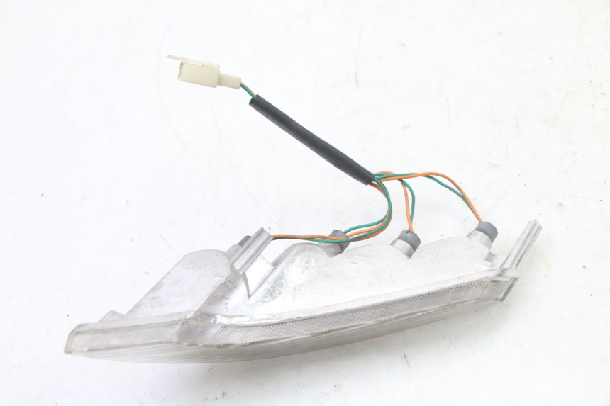 photo de LEWY PRZEDNI KIERUNKOWSKAZ PEUGEOT VIVACITY NEW 2T 50 (2008 - 2017) - Inny kąt widzenia